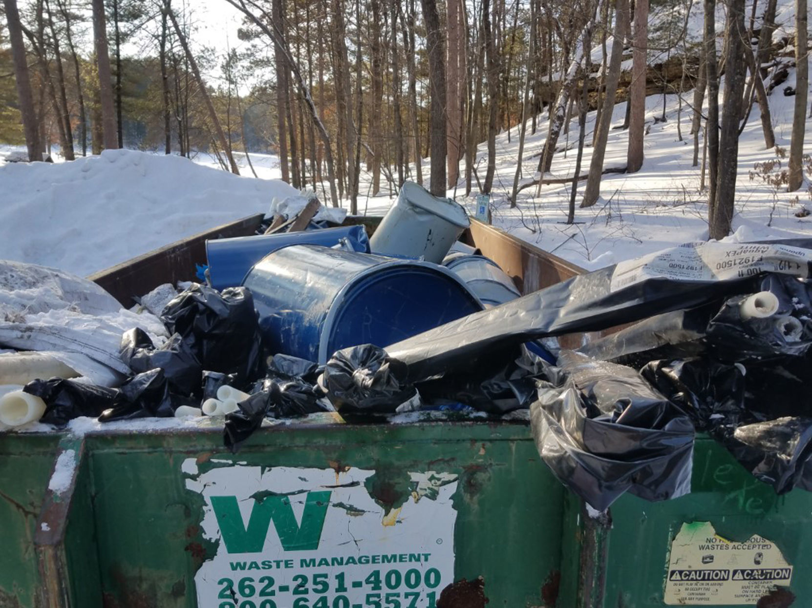 030819-port-news-mirror-lake-waste